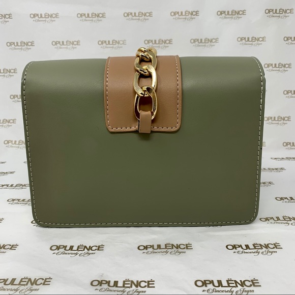 Brunch at Tiffany’s Purse - Picture 4 of 4